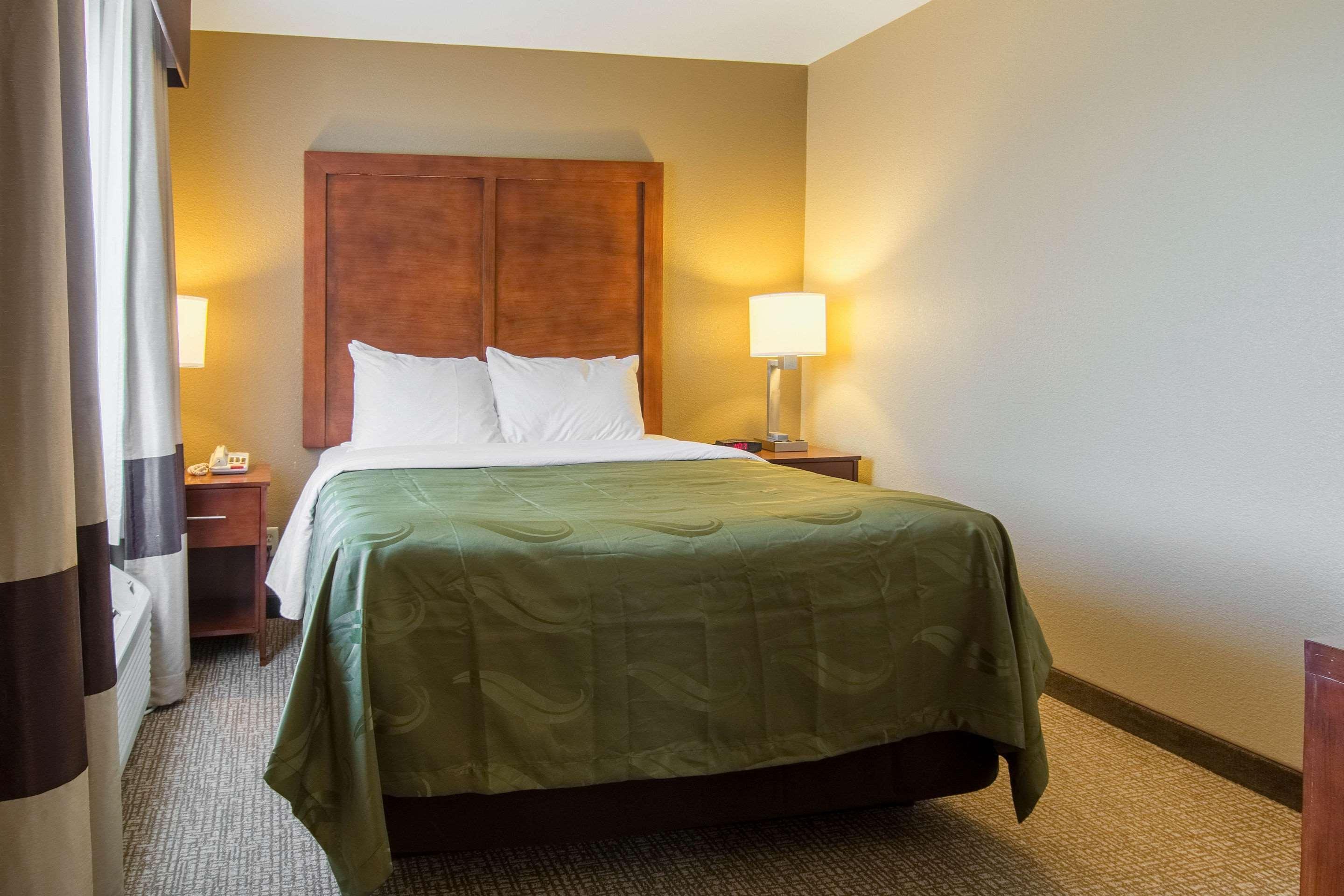Quality Inn & Suites Salem Near I-57 Экстерьер фото